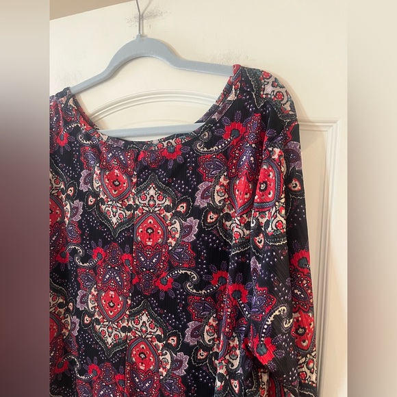 Dana Buchman Elegant Black and Red Patterned Women's Blouse Size 2X - Picture 2 of 16